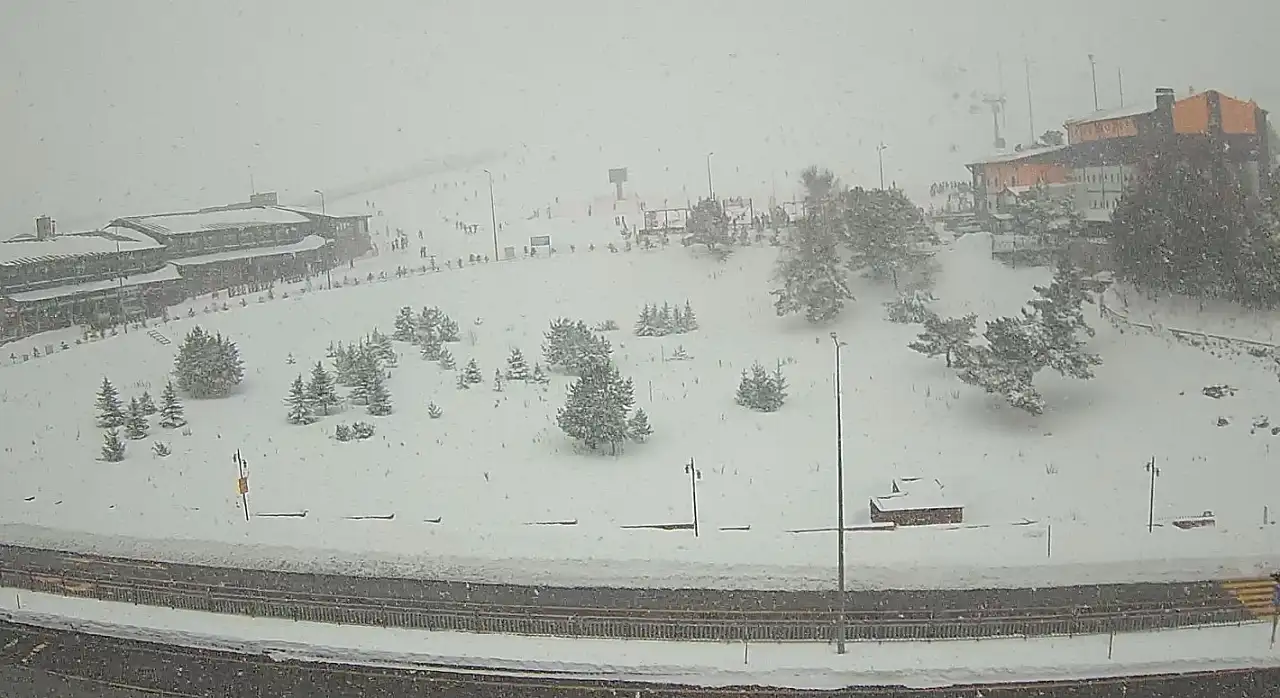 Kayseri'nin o bölgesinde yoğun kar yağışı başladı!