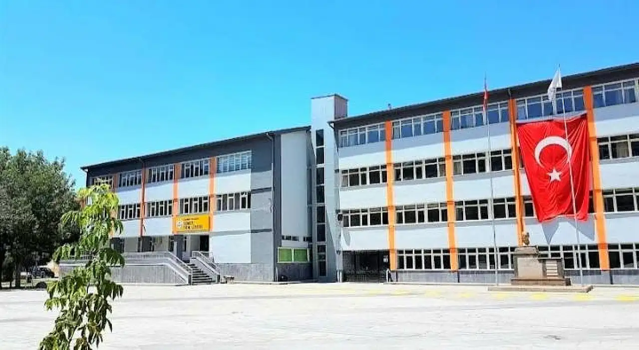 Kayseri'de bulunan tarihi okul YKS'ye damgasını vurdu!