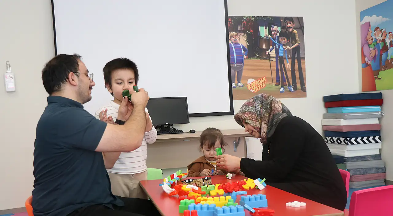 Karın ağrısı şikayeti ile başlamıştı! Kırşehir'den Kayseri'ye gelen 6 yaşındaki çocuk lösemiyi yendi