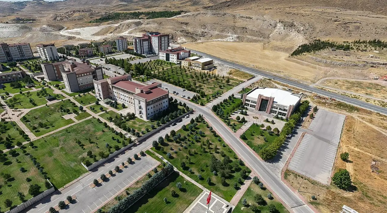 Kayseri'deki özel üniversitenin fiyatları belli oldu!