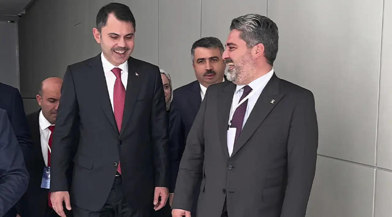 AK Parti Kayseri eski İl Başkanı, yakın arkadaşı Bakanla buluştu