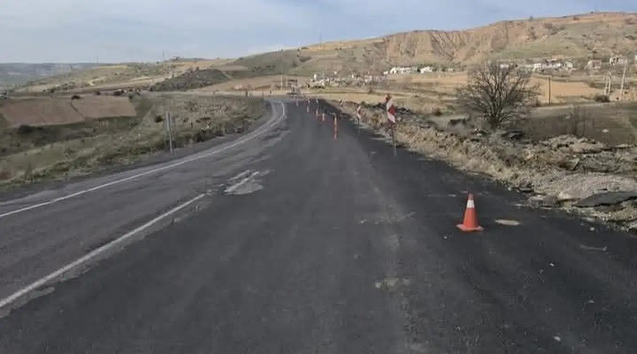 Kayseri'de kapanan yolla ilgili Bakan'dan açıklama