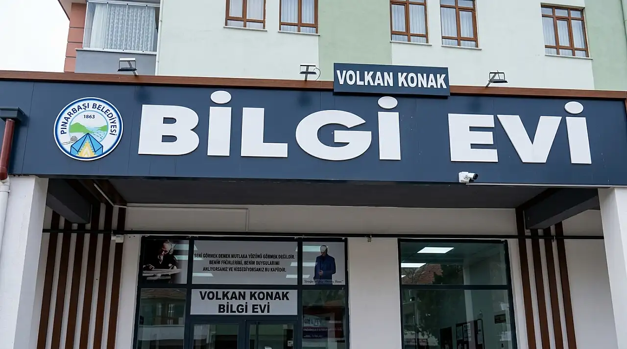 Kayseri'de öğrencilerin ücretsiz yararlandığı Bilgi Evi'nde hangi imkânlar sunuluyor?