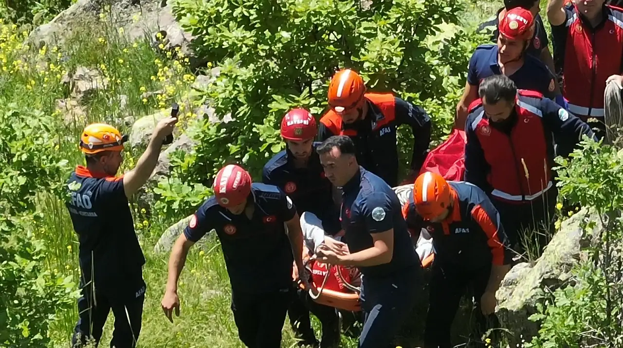 Kayseri'de talihsiz kaza: Kayalıklardan düştü