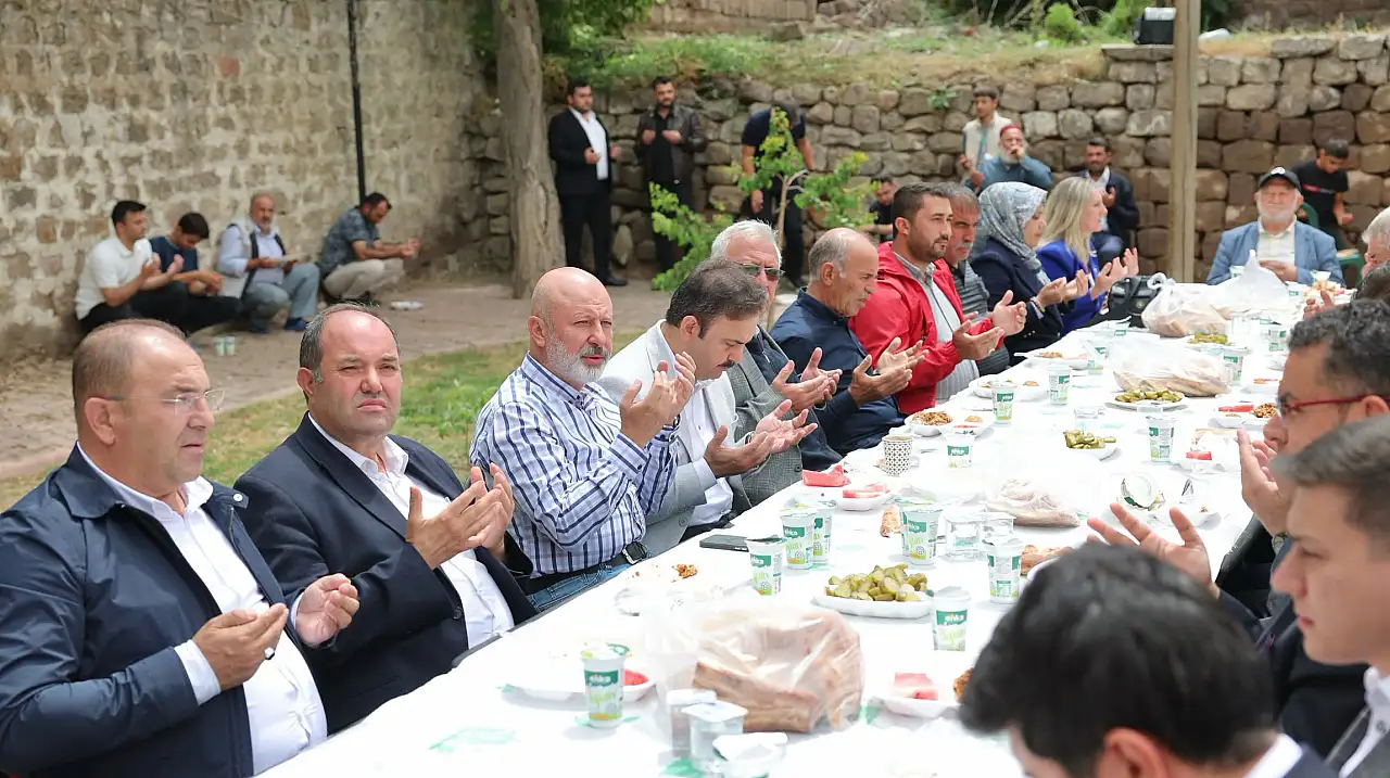 Çolakbayrakdar Pilav Şenliğinde