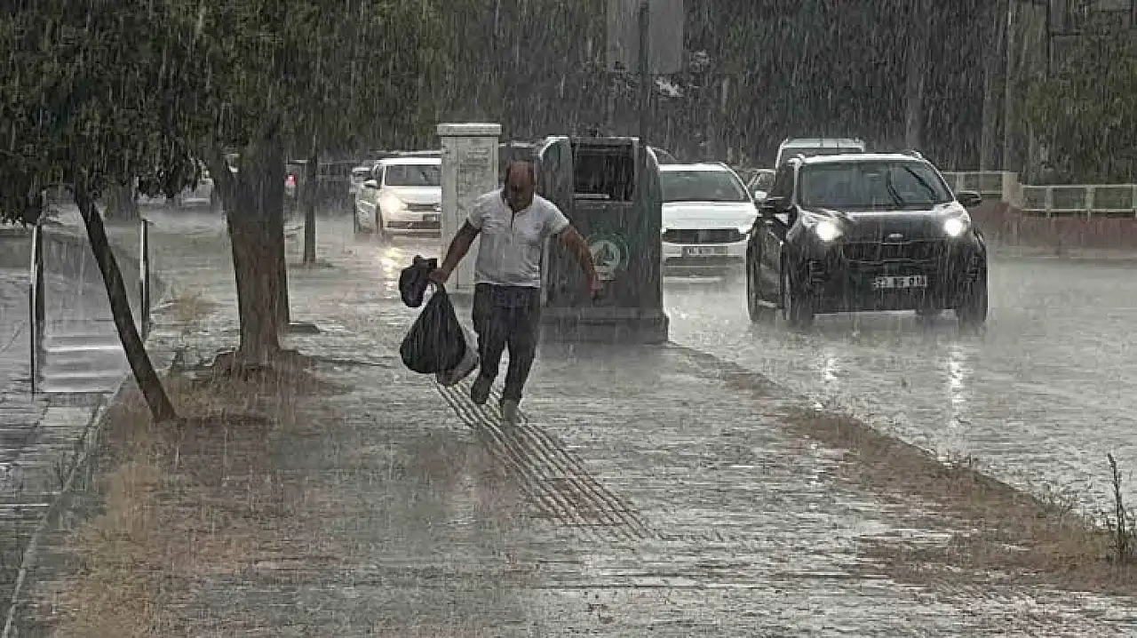 Kuvvetli yağış, sel ve su baskınlarına dikkat!