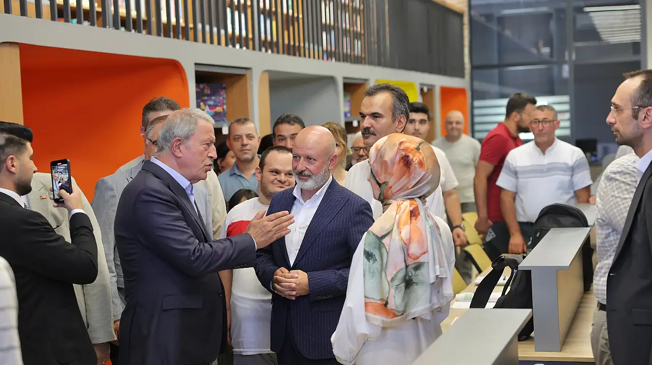 Kayseri'de yeni kütüphane kapılarını açtı!