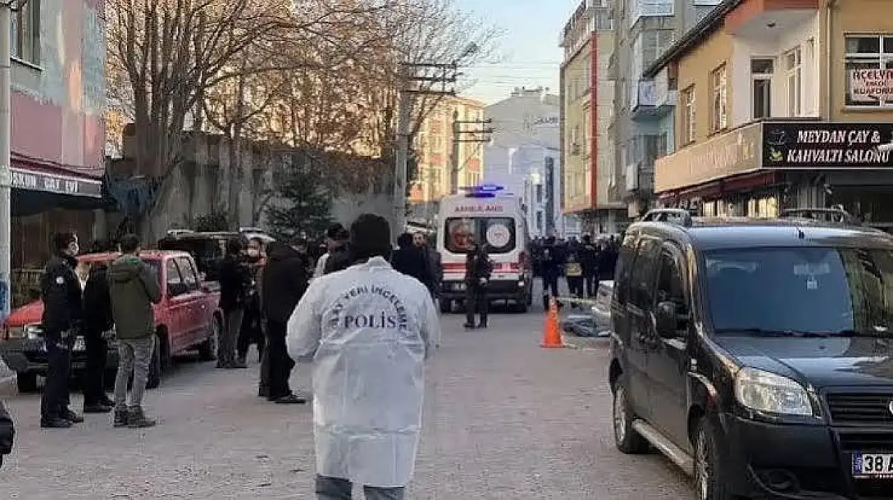 Kayseri'de üç kişiyi öldüren zanlı yurtdışına atla kaçmış!