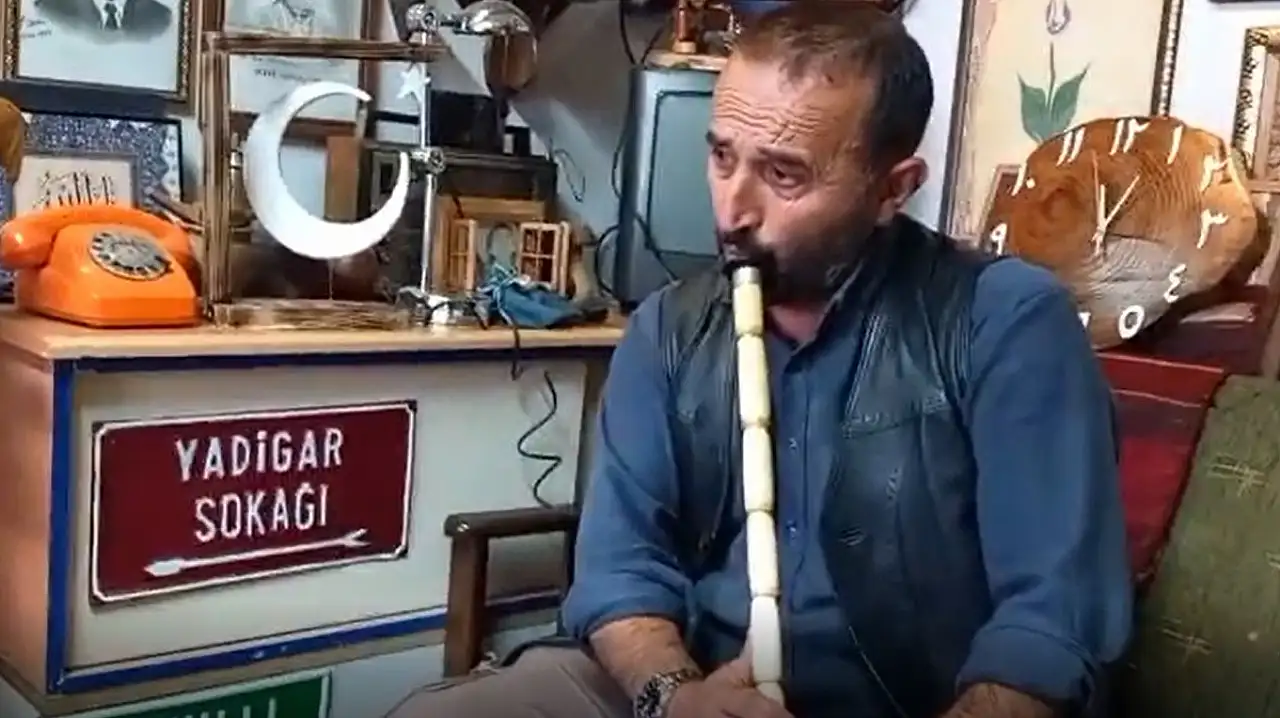 Develi'de muhtarlık yapan Tayfur Şafak'ın sıra dışı tutkusu