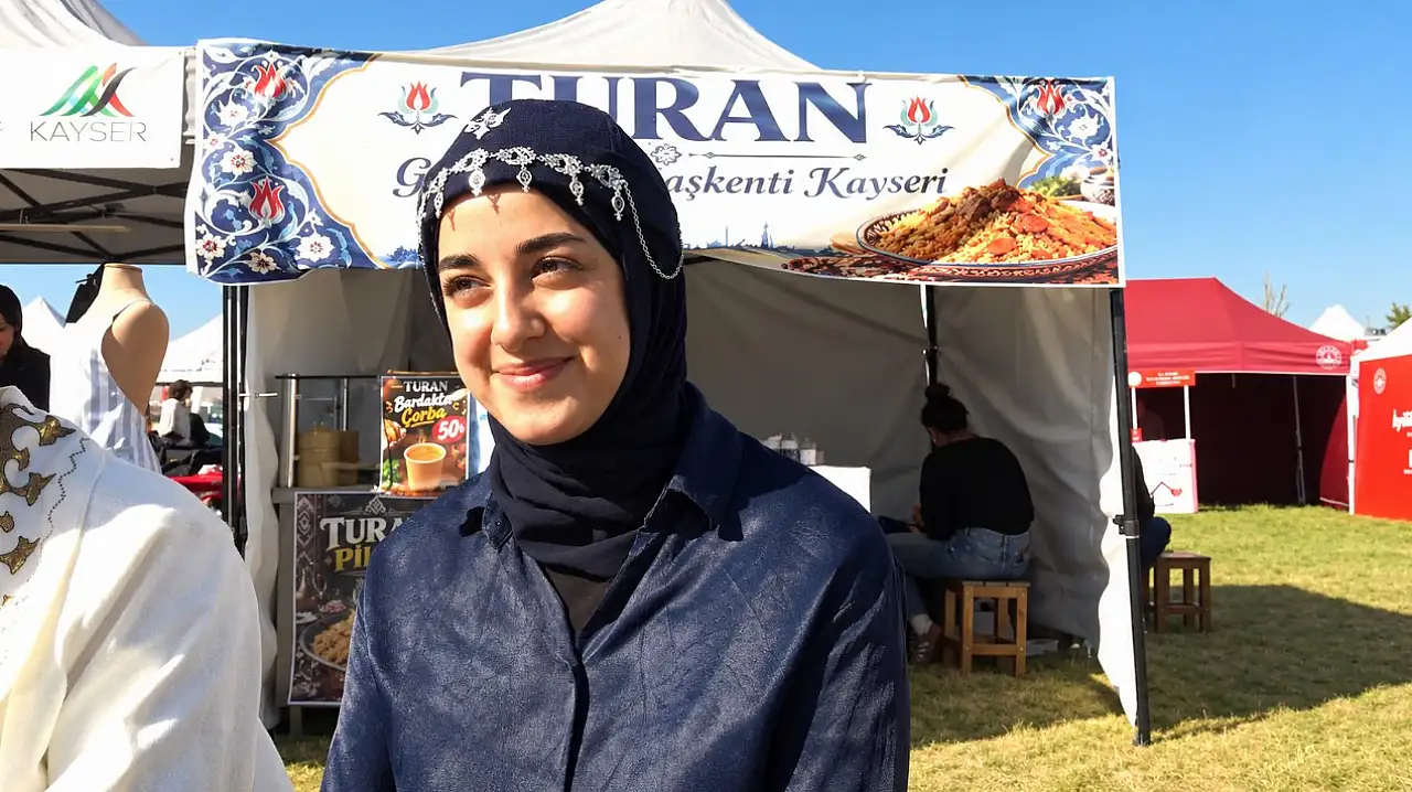 Azerbaycan'dan geldi, Kayseri'nin meşhur lezzetini çok sevdi!