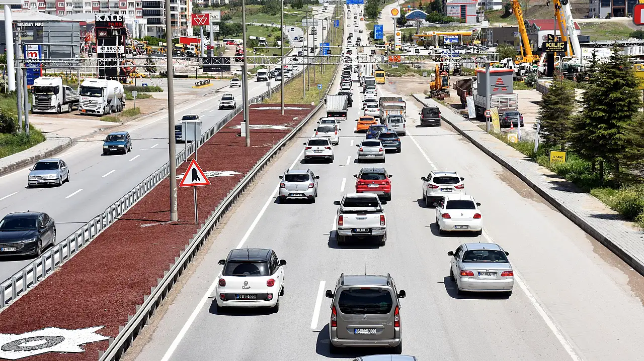 Kırıkkale-Kayseri arası bazı kavşaklar geçici olarak kapatıldı