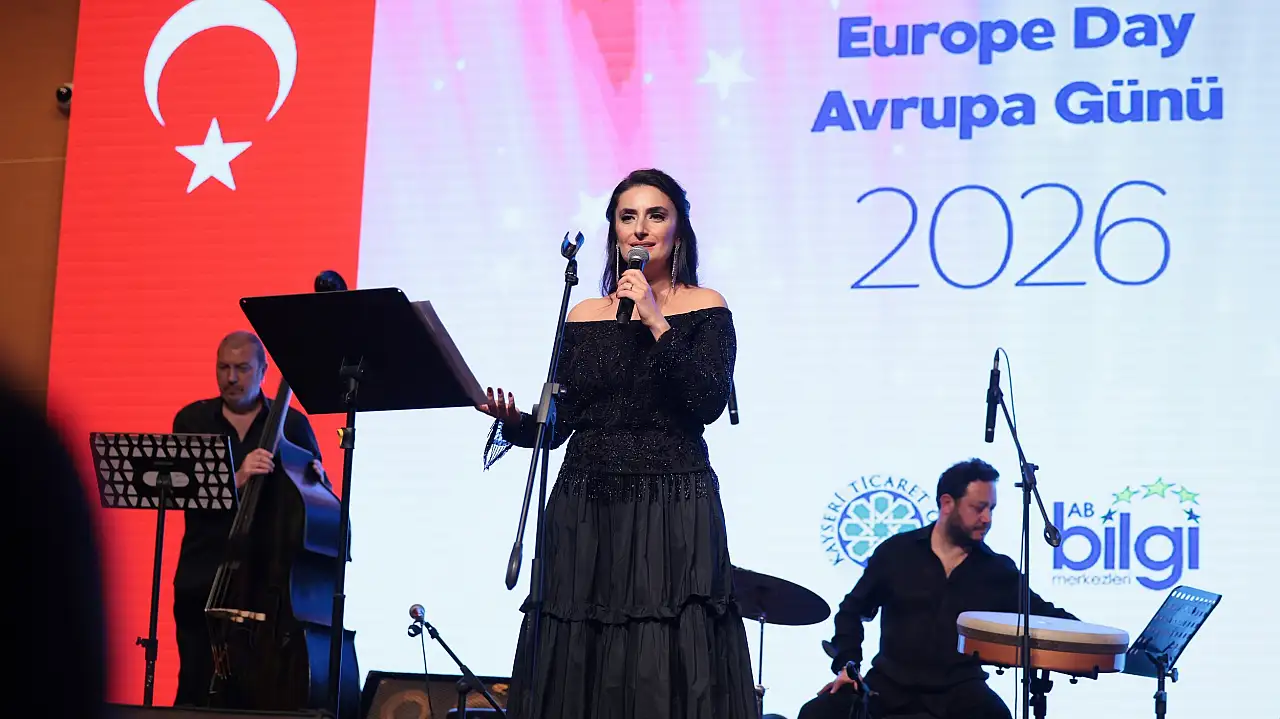 Türkiye Avrupa Birliği'ne mi giriyor? Konserde konuşuldu