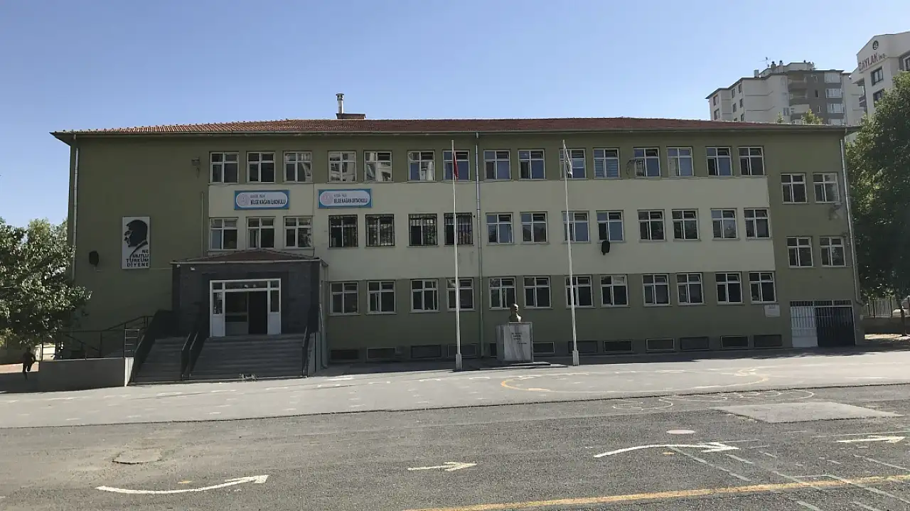 Kayseri'ye 3 katlı yeni okul yapılacak! İmzalar atıldı, yeri belli oldu