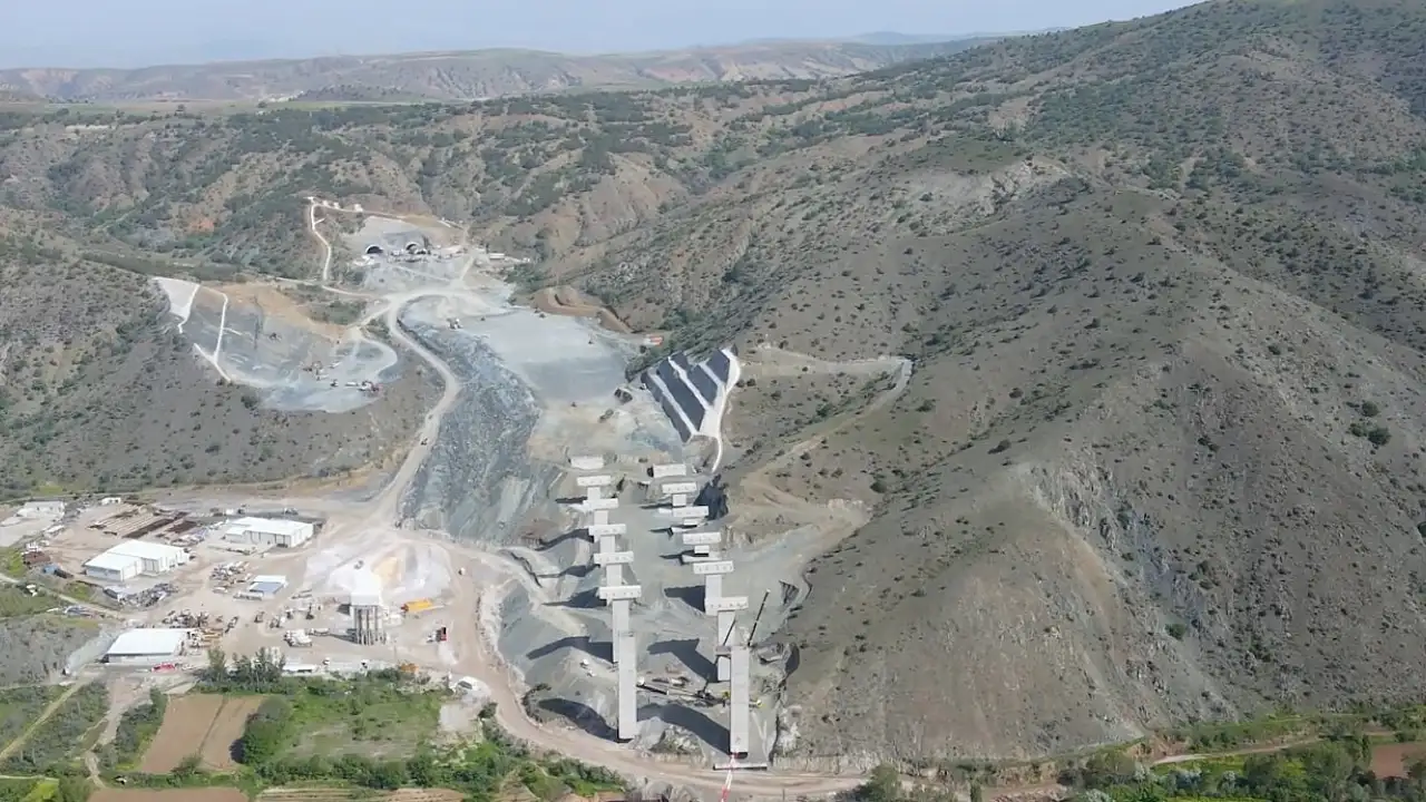 42 ili birbirine bağlayacak olan projeyle Kayseri nefes alacak