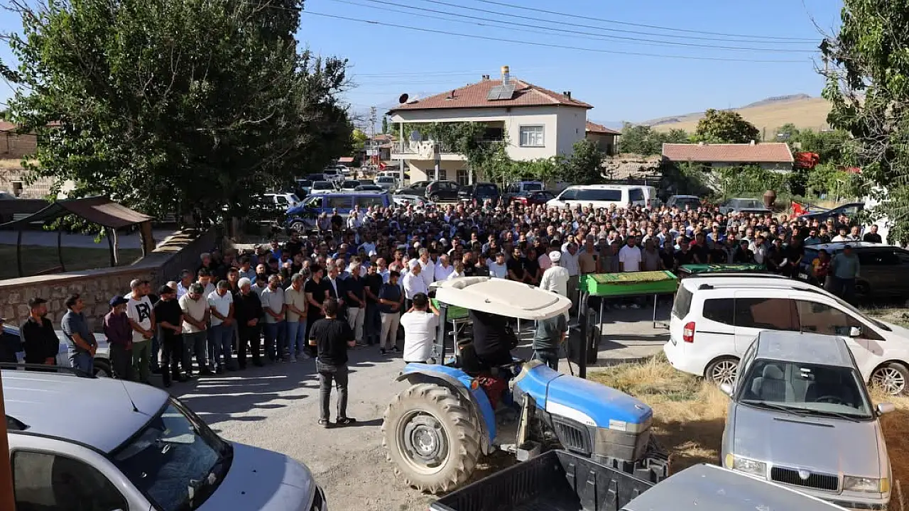 Hayatını kaybeden Kayserili 3 gurbetçi toprağa verildi