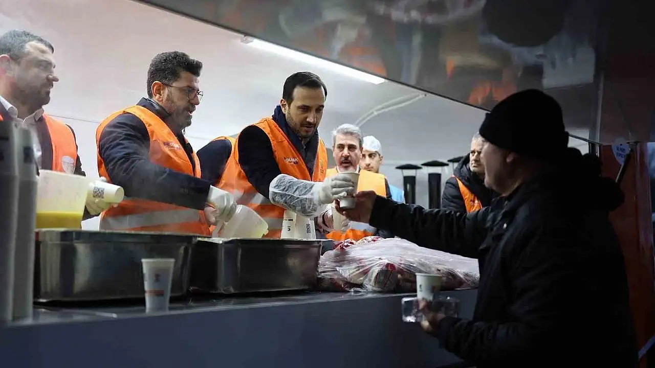Kayseri’de 3 yerde ücretsiz çorba ikramı
