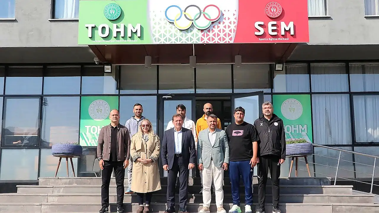 Kayseri’de kayak ve snowboard sporcuları yeni sezon hazırlanıyor! İl Müdüründen sporculara ziyaret