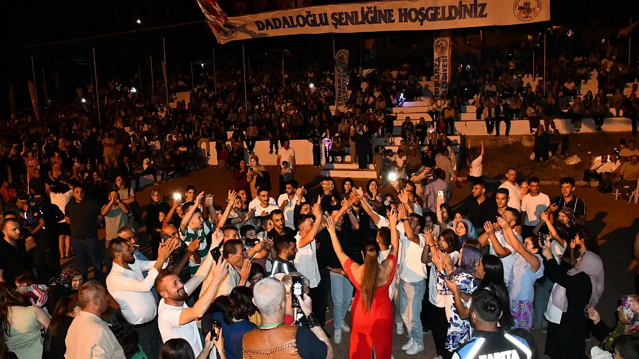 Tomarza'da Dadaloğlu Şenlikleri Coşkuyu Başlattı: Eğlence ve Gelenek Bir Arada!