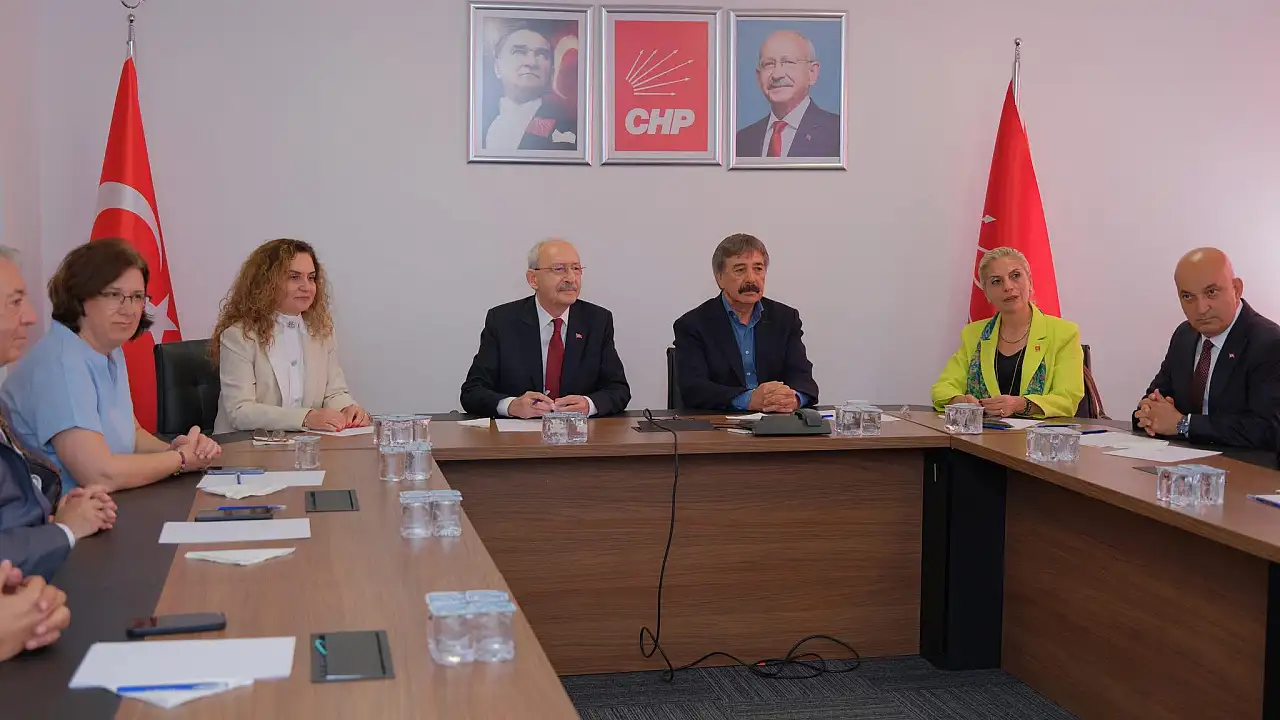 Kılıçdaroğlu ile görevine geri dönen Kayserili isimden ilk poz geldi!