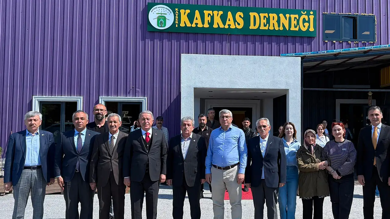 Milletvekili Akar, Kayseri Kafkas Derneği’nde Bayramlaştı