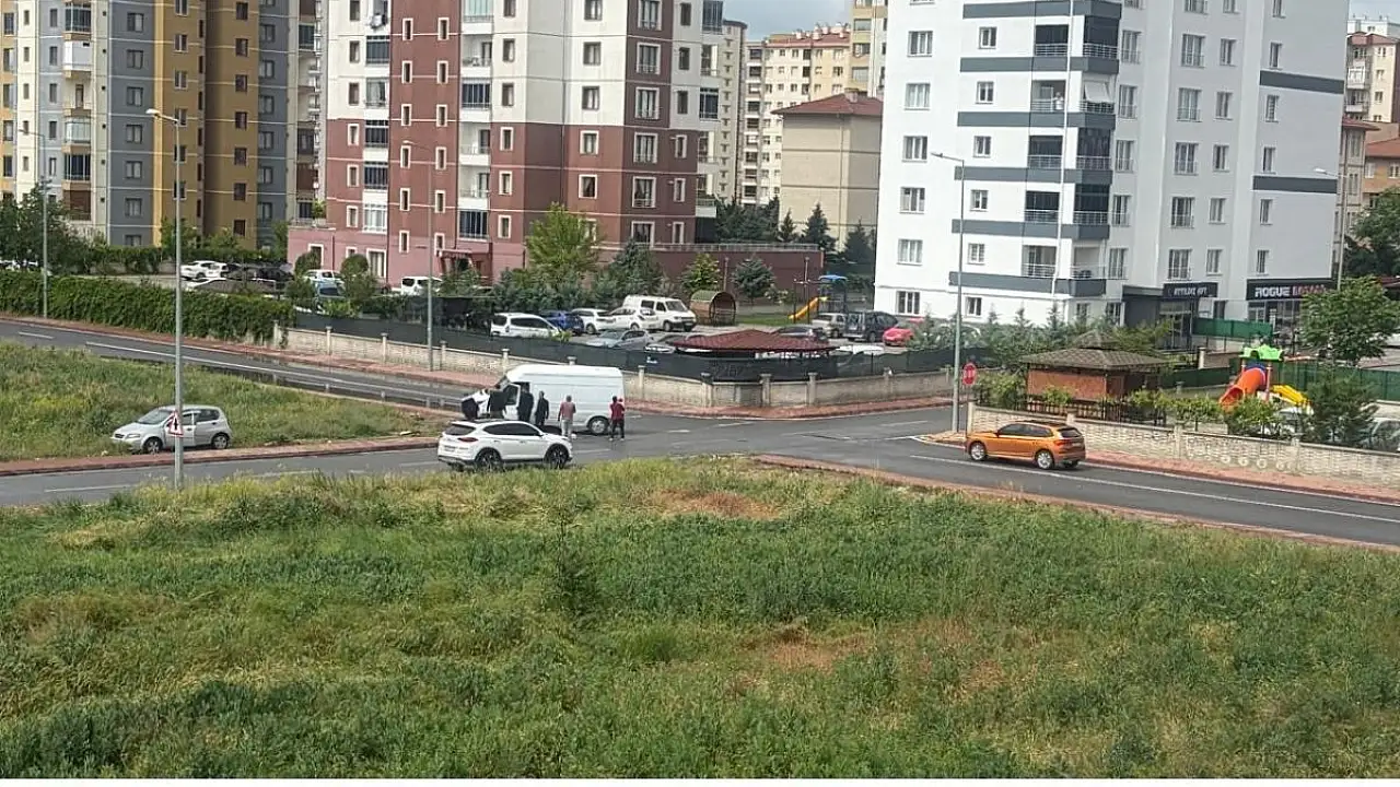 Vatandaşı korkutan yolda yine kaza!