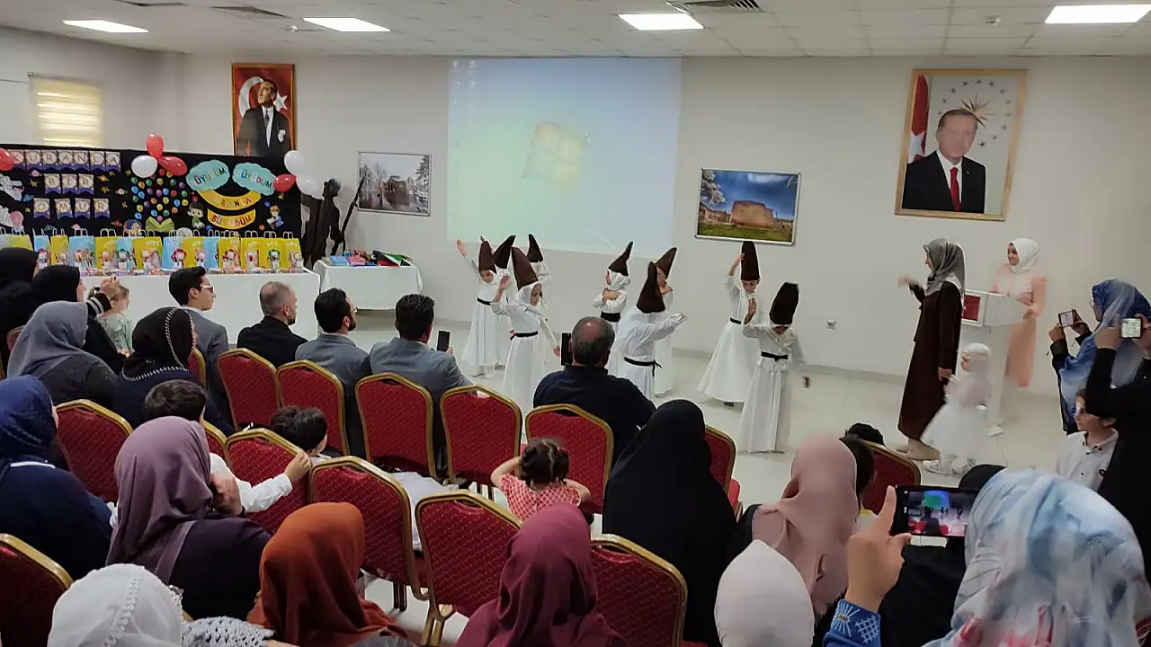 Miniklerin mezuniyet heyecanı