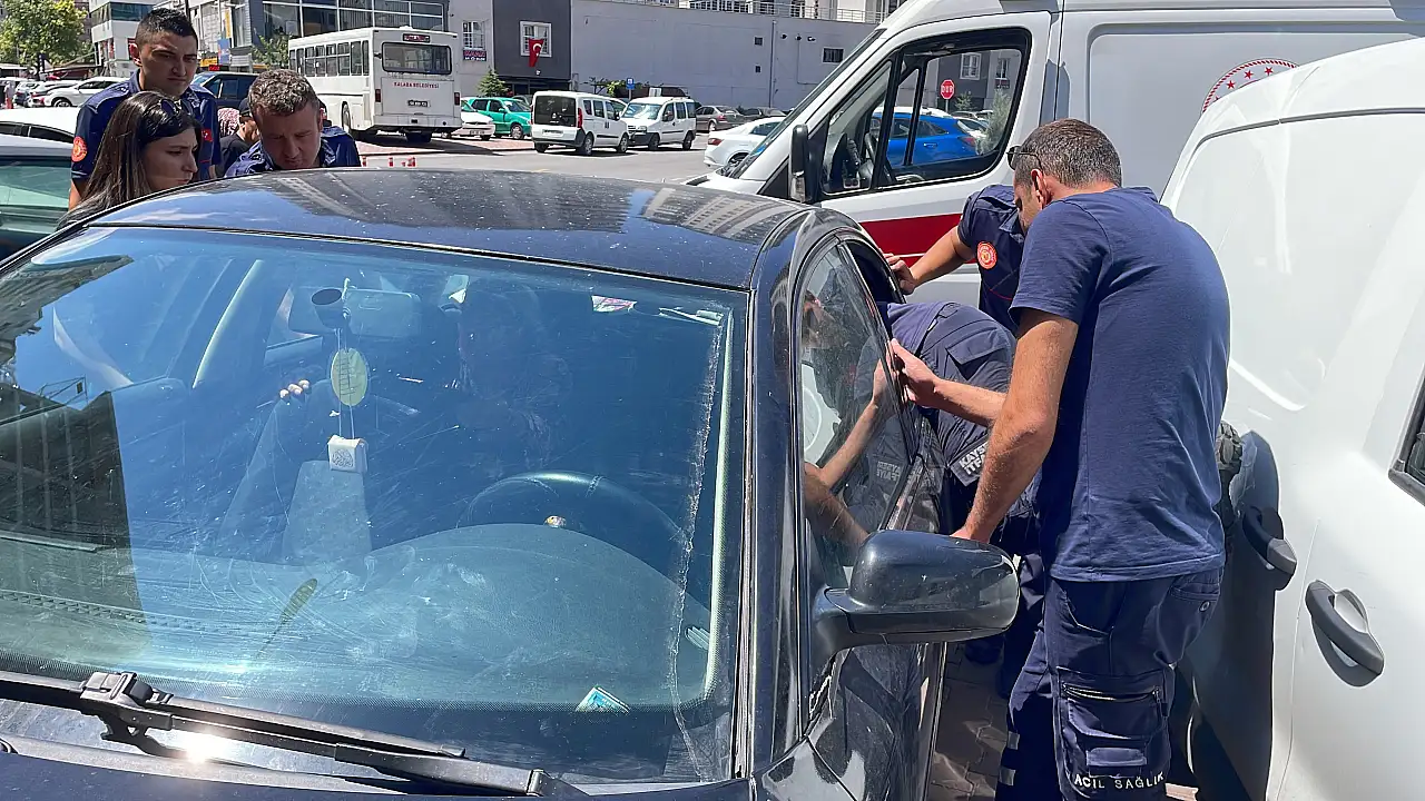 Kayseri'de oldu! Araçta mahsur kalan kadın bakın kurtarıldı?