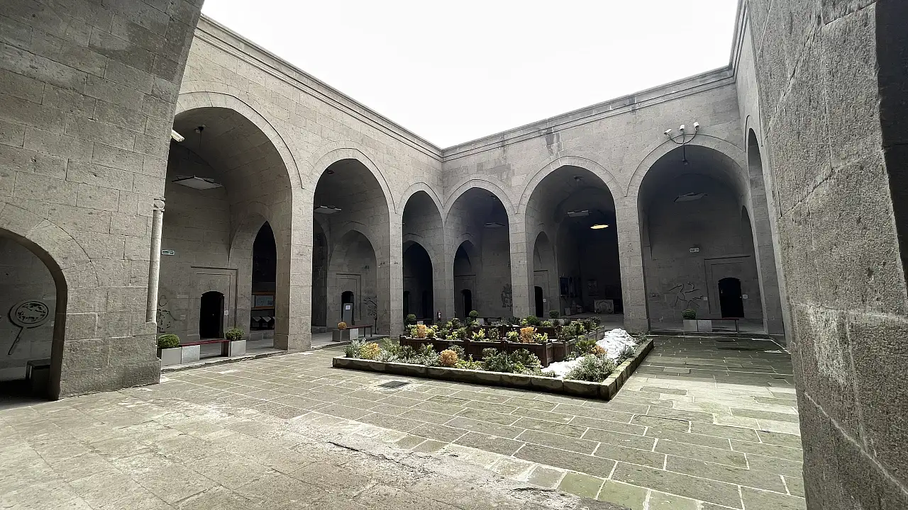 Aşk ve şifanın buluştuğu yer