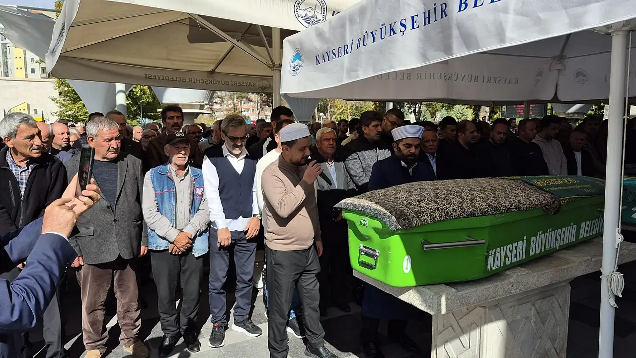 İzzet Çıtak son yolculuğuna uğurlandı