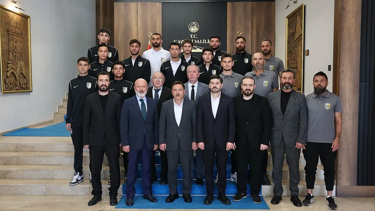 Başkan Çolakbayrakdar: 'Kayseri futbolunun temel taşı'