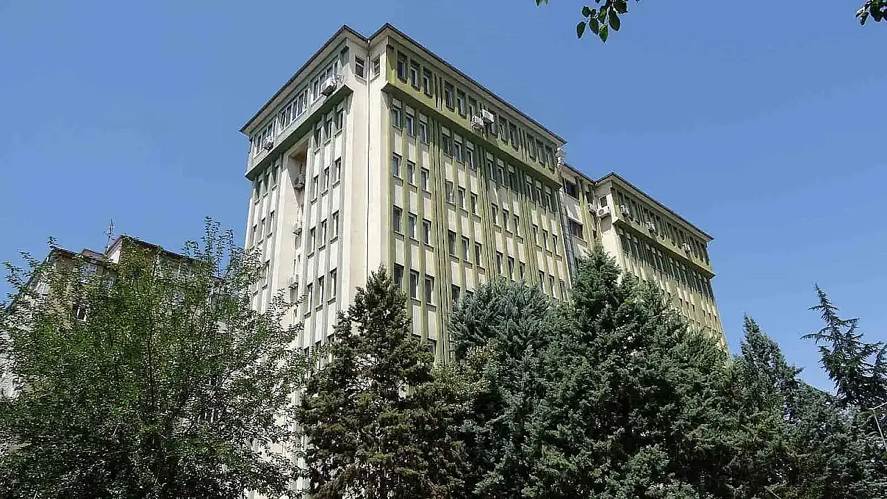 Baki Ersoy Kayseri Öğretmenevi'nin peşini bırakmıyor! Meclis gündemine taşıdı