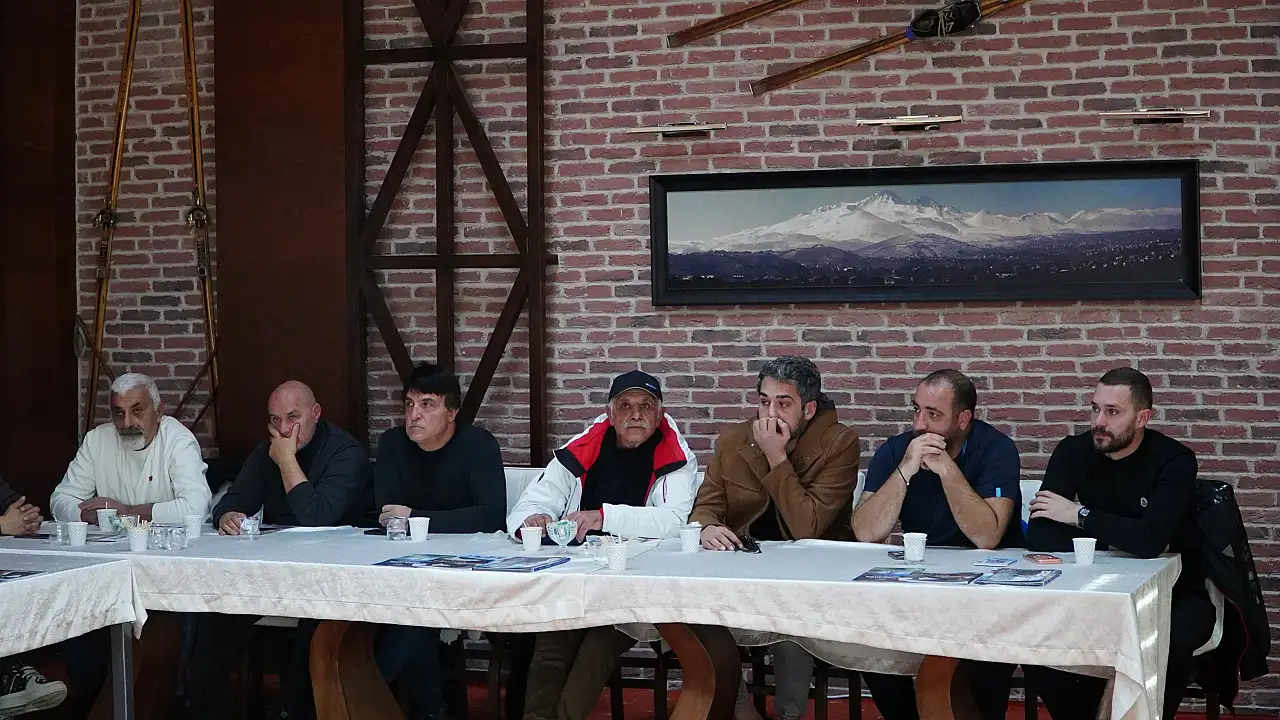 Kayseri'nin beyaz cennetinde sezon öncesi dikkat çeken toplantı