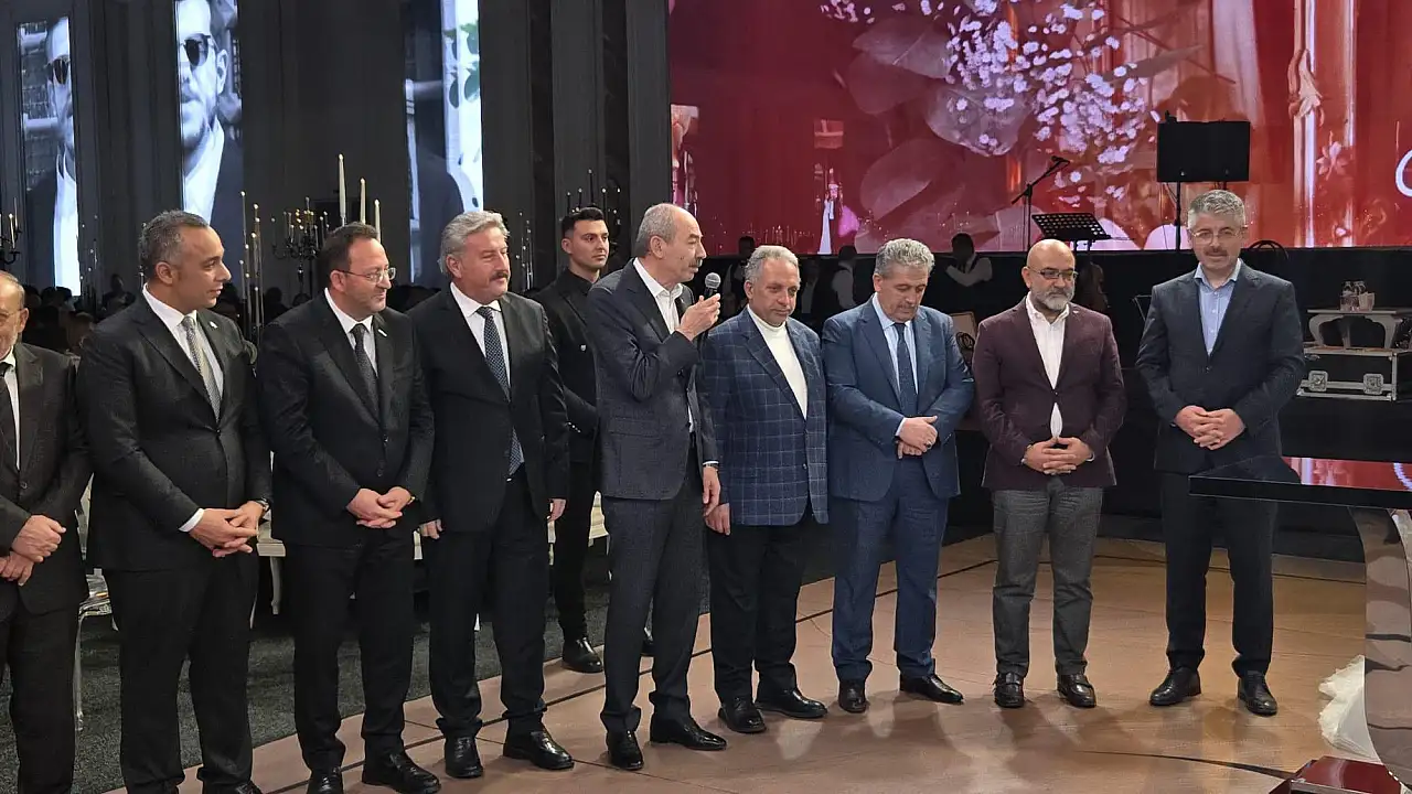 Kayseri protokolünü bir araya getiren düğün! Başkanın yeğeni evlendi