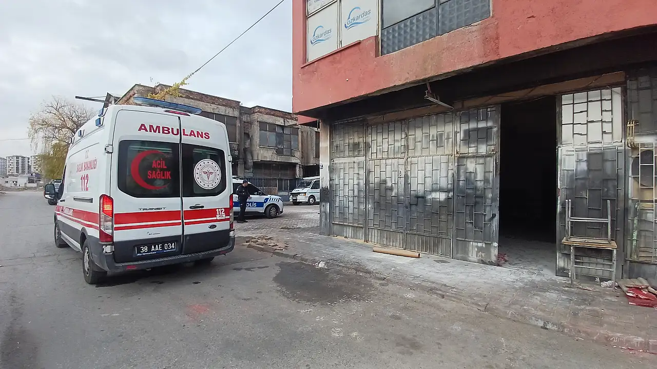 Kayseri'de iş yerinde kendini yaktı