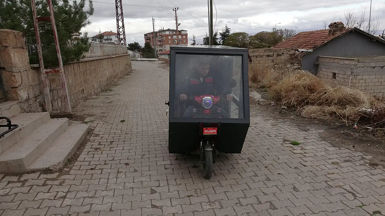 Başkan Okandan'dan engelli Güngörmez'e jest