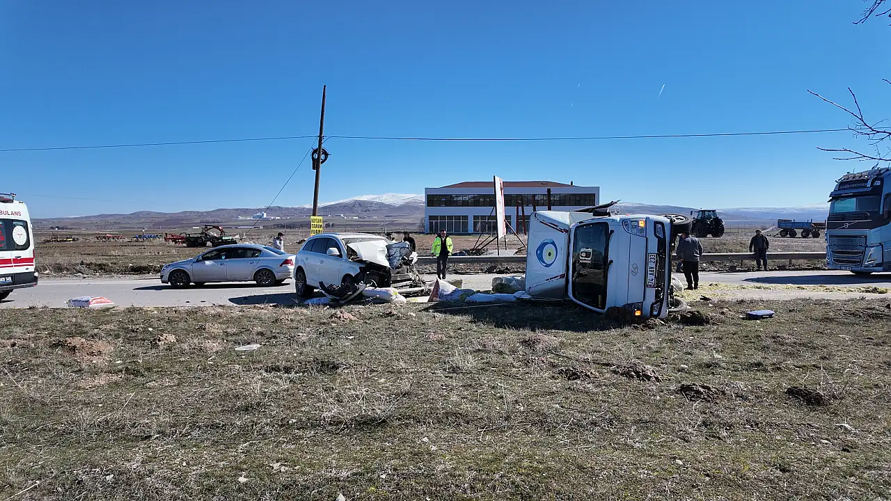 Sivas-Kayseri karayolunda kaza!