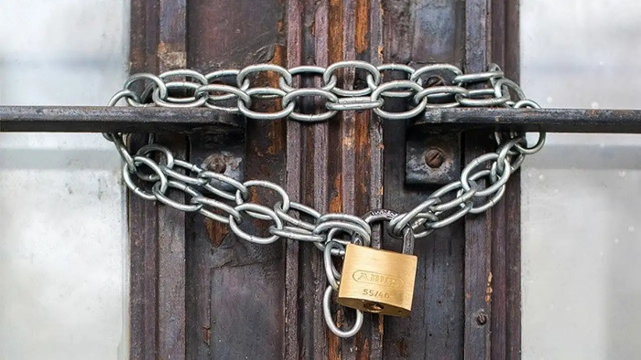 Kayseri'de bir bir kapanıyorlar! 95 tanesi kapısına kilit vurdu