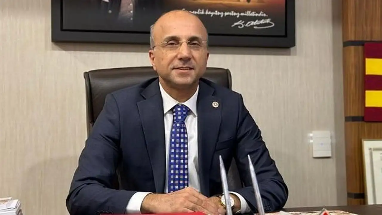 Aşkın Genç'ten bayram öncesi emekli ikramiyesi çıkışı: Bir torbayı doldurmuyor ama cüzdanını boşaltıyor!