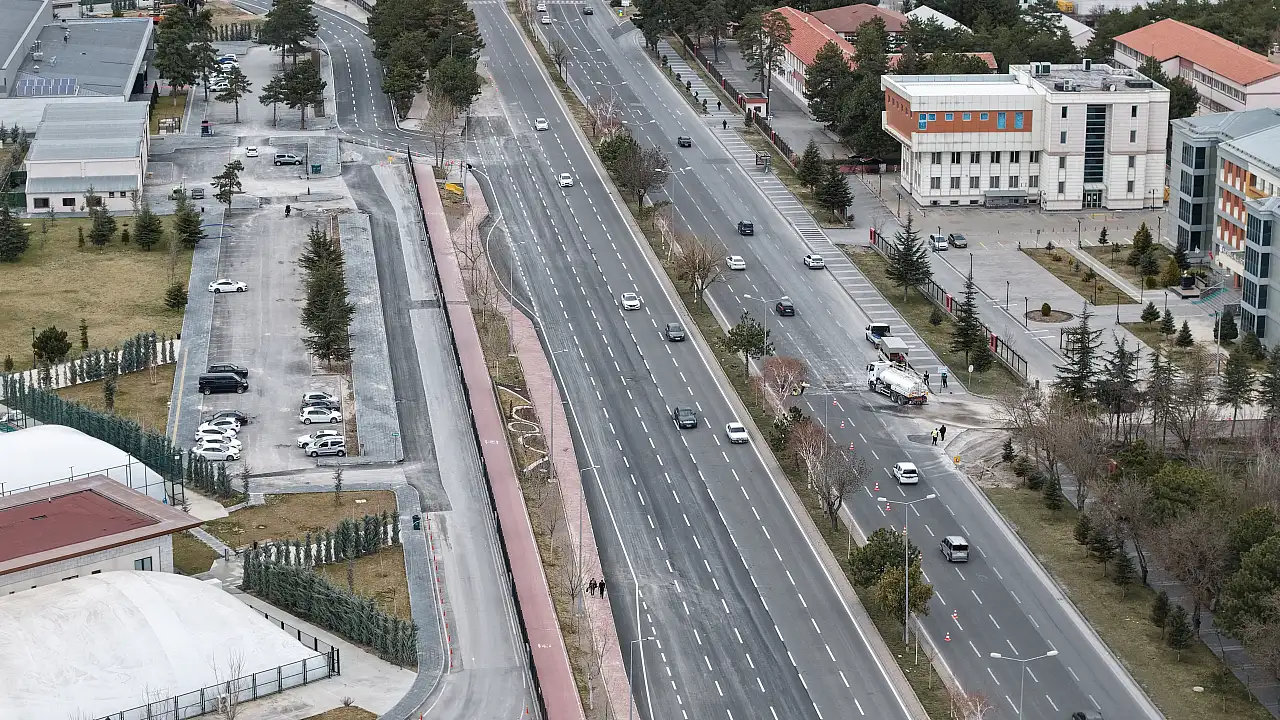 50 milyonluk yol hizmete açıldı