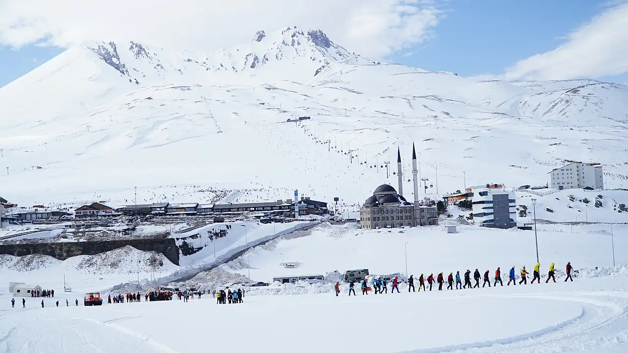 Kayserililere bayram dönüşü Erciyes sürprizi! Uludağ'ı geride bıraktı