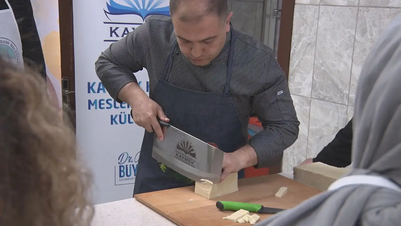 Kayseri'nin tescilli lezzeti öğrenmek isteyenler bu kursa koştu!