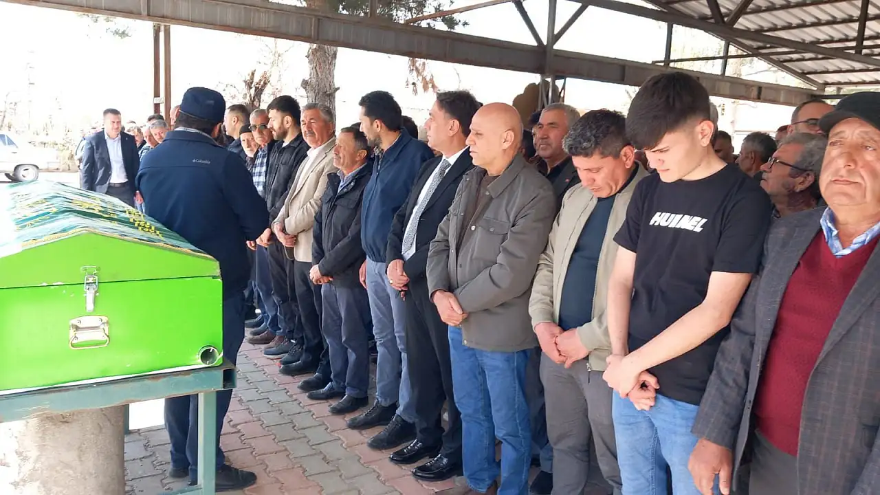 AK Partili isim son yolculuğuna uğurlandı
