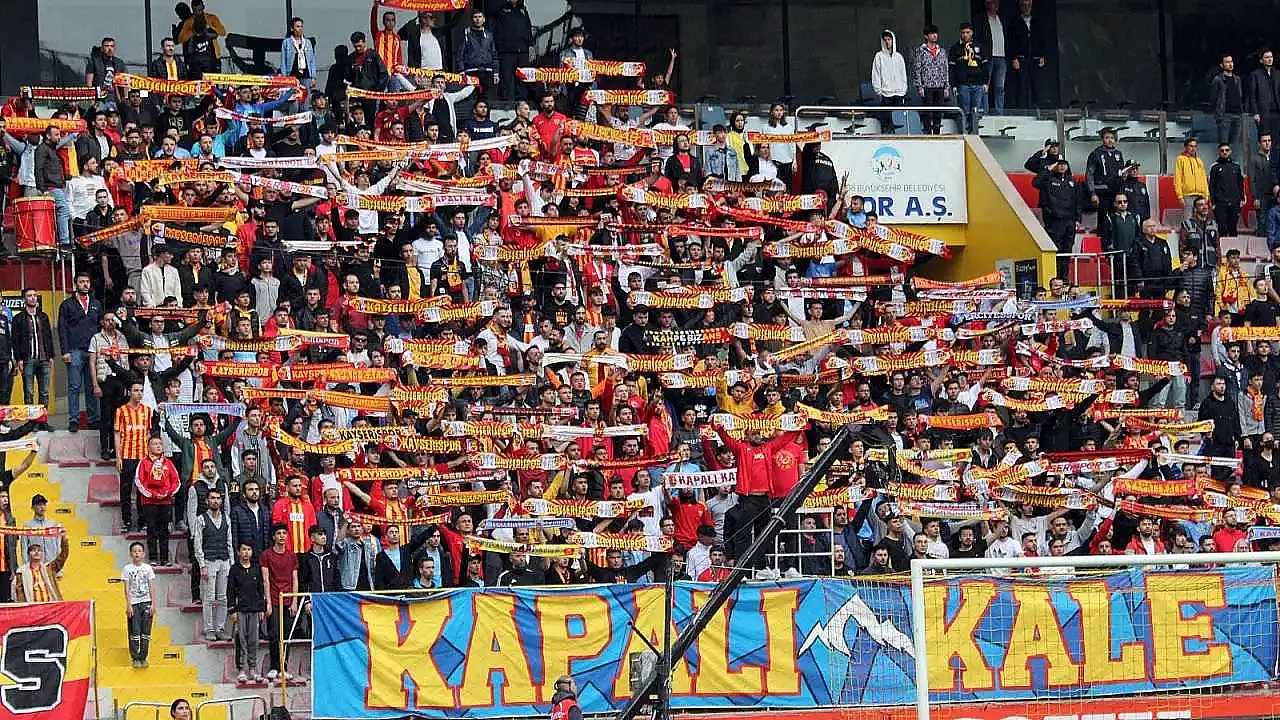 Kayserispor taraftar grubu kimleri otoparka çağırdı?