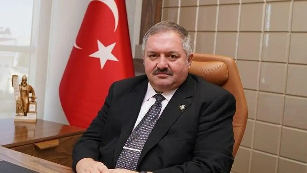 Kayseri'nin konuştuğu evlilik ile ilgili iş insanından açıklama! Nursaçan, 86 yaşında dünya evine girdi