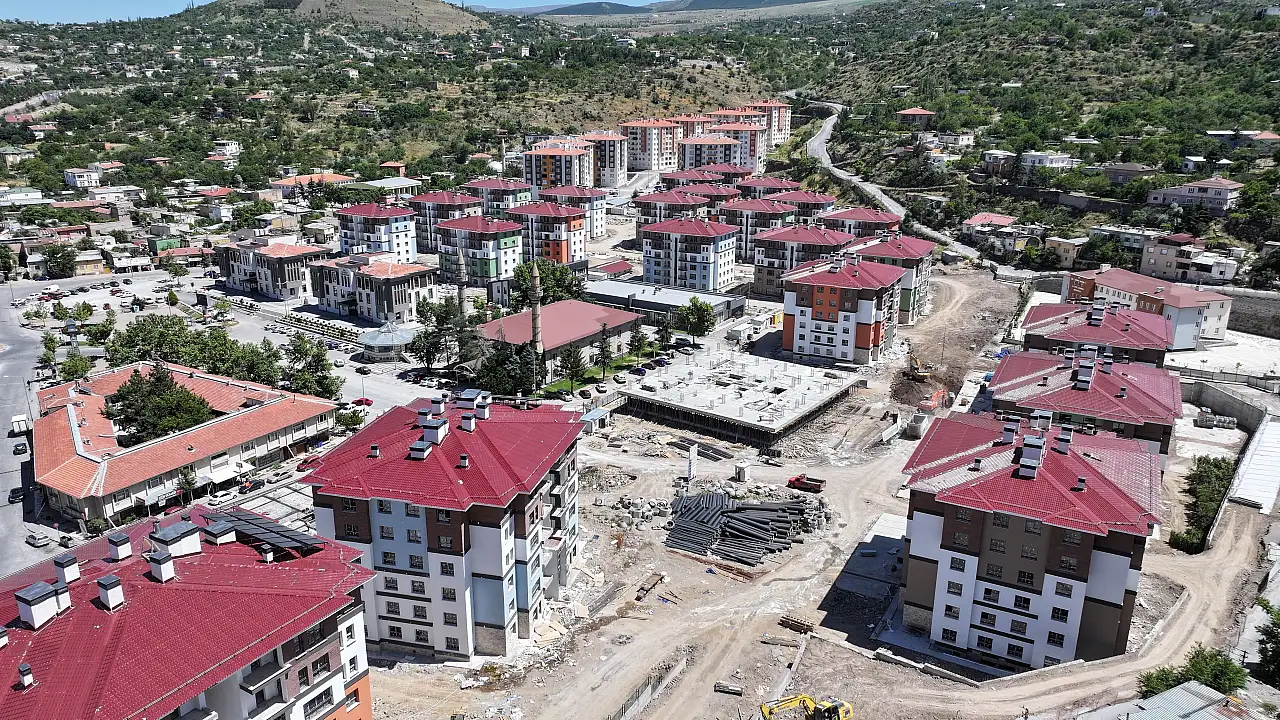 Kayseri'de TOKİ bekleyenlere müjde! 547 konut teslim edilecek