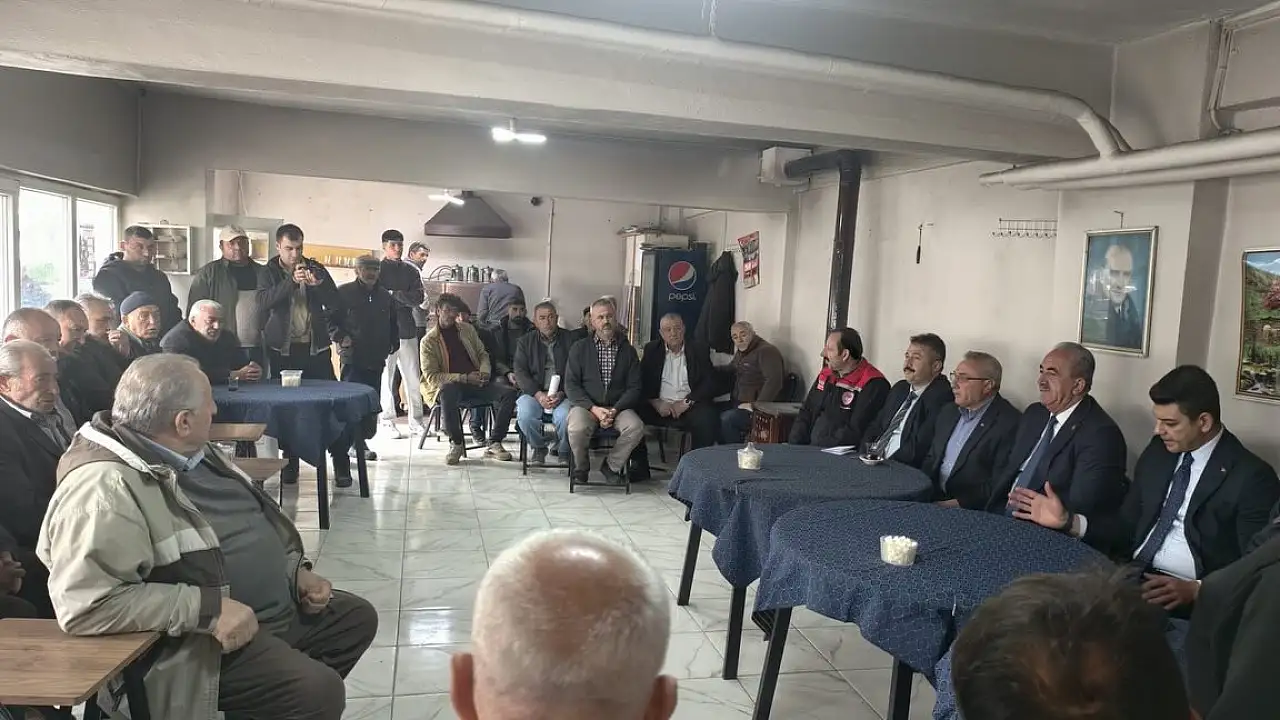 Kayseri'nin Felahiye ilçesinde vatandaşlar toplandı