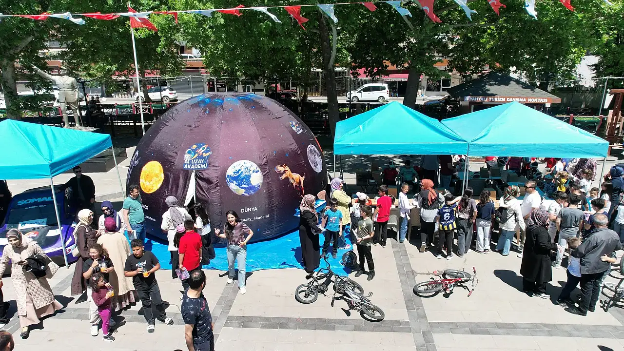 Kayseri'de Teknoloji Festivali: Çocuklar bilimle buluştu