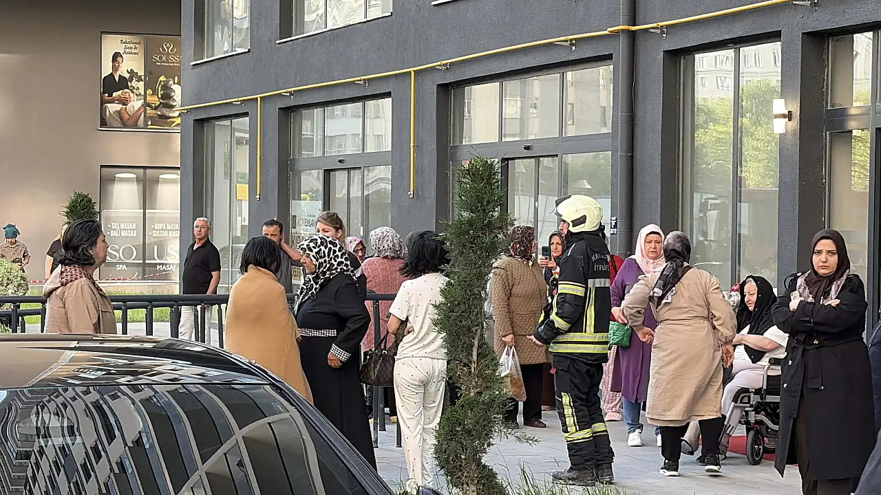 Kayseri'de yangın paniği! Vatandaşlar sokağa döküldü