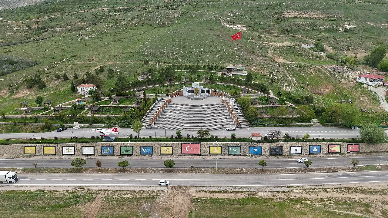 Bünyan ve Pınarbaşı, Türklük Anıtı için iş birliği yapacak