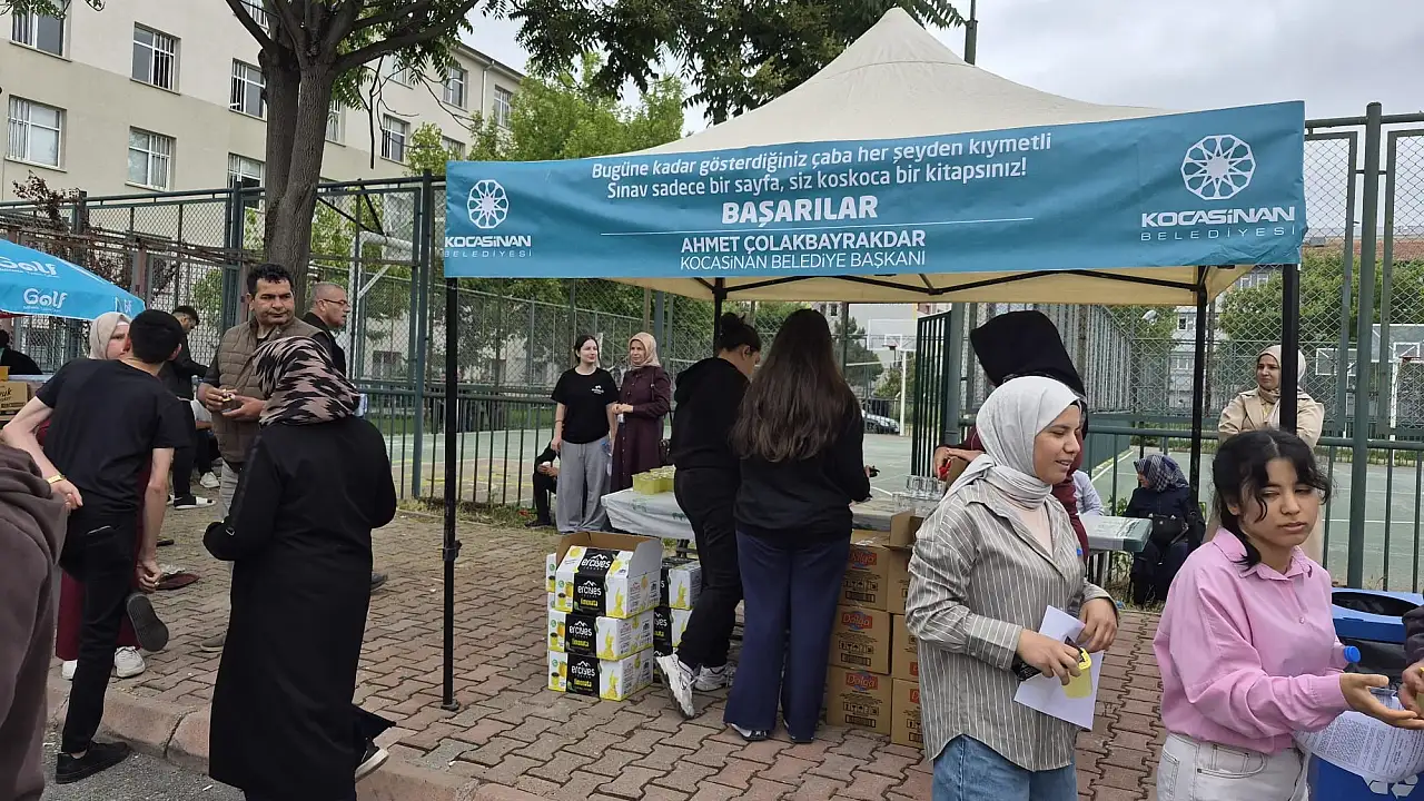 Kayseri'de belediyeden anlamlı hareket! Sınav öncesi ücretsiz dağıtıldı